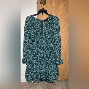 Beautiful green dress- B. Darlin